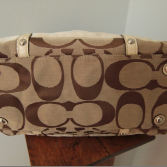 2000's Coach Signature Canvas Top Handle Shoulder Bag - Picture 4 of 7